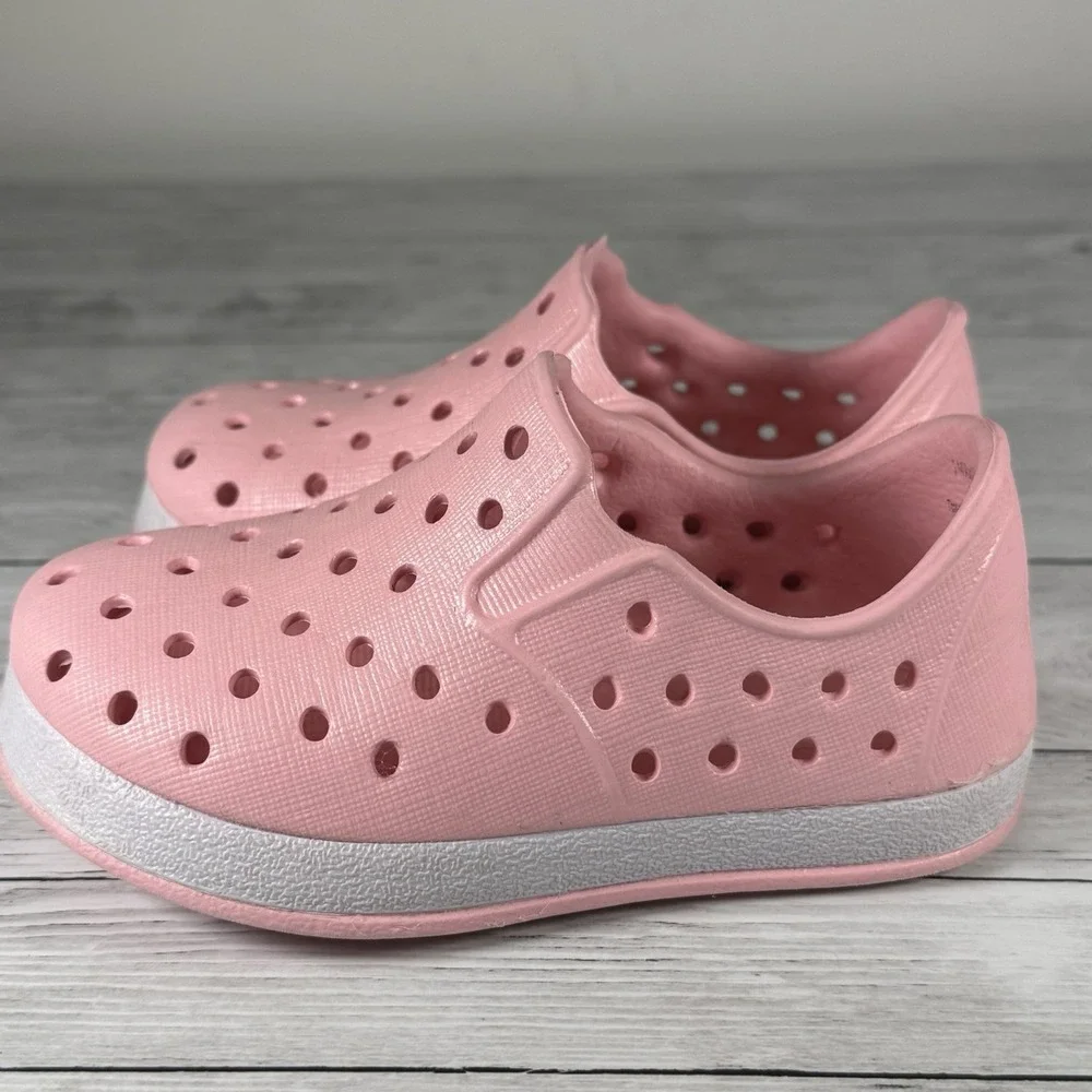 Toddler Cat & Jack Pink Slip-On Water Shoes‎ / Beach Shoes Size 5
